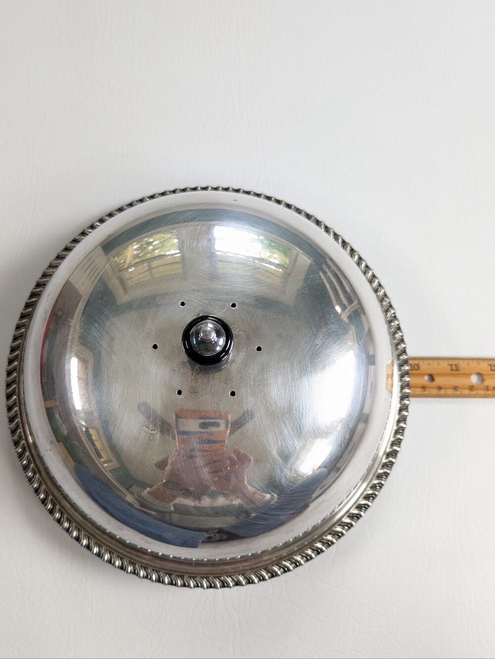 Vintage Silver Plate Domed Serving Dish Cloche Lid Rope Rim Bakerlite Knob - Picture 8 of 10